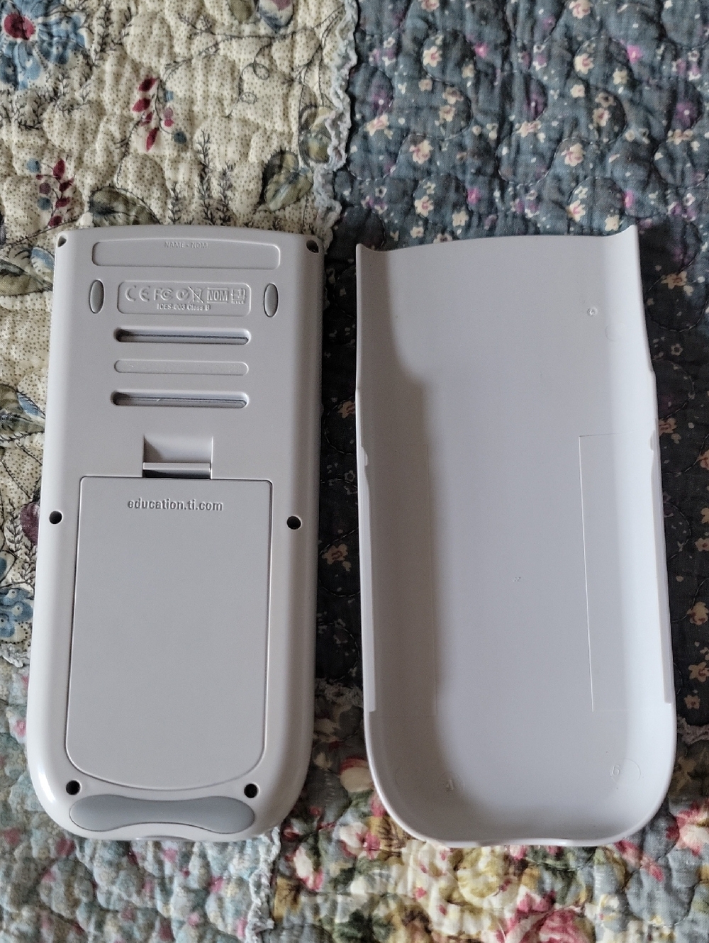 Texas Instruments Calculator TI-84 Plus Silver Edition Light Gray Graphing - Picture 3 of 6
